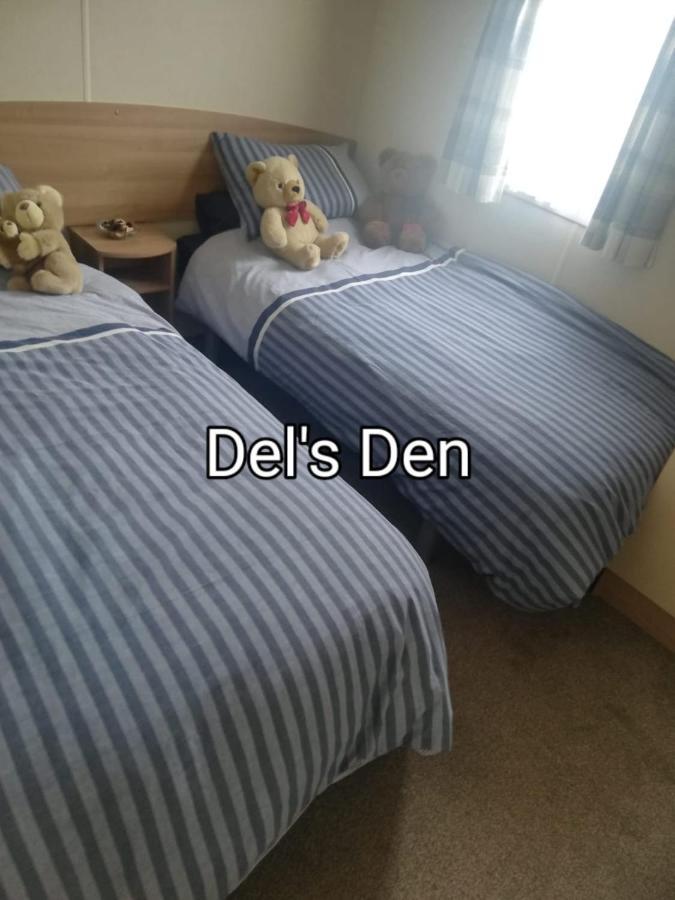 Del'S Den Lakeside Weeley Bridge Eksteriør billede