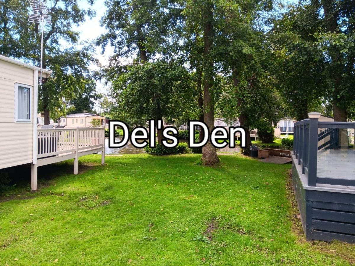 Del'S Den Lakeside Weeley Bridge Eksteriør billede